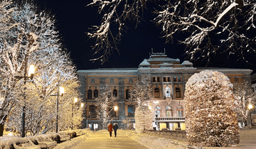 Snow in Byparken in Bergen.